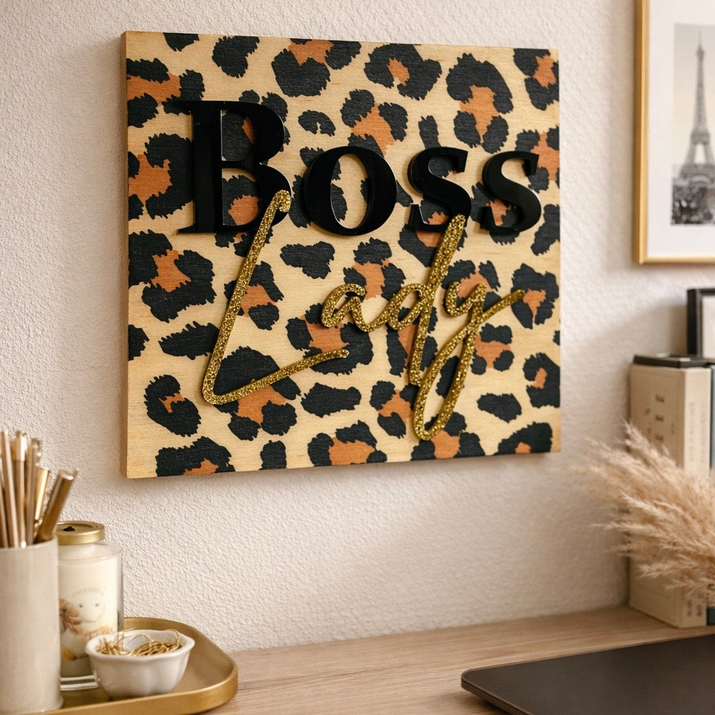 Décoration murale bois et plexi : Boss Lady