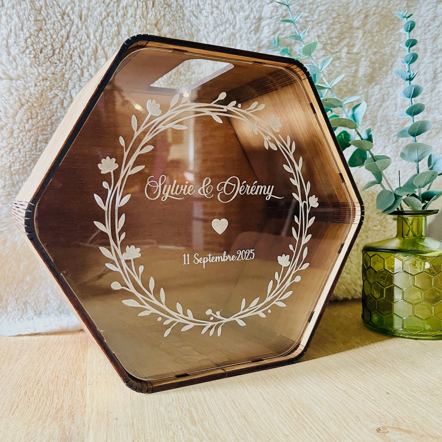 Urne à enveloppes personnalisée en bois